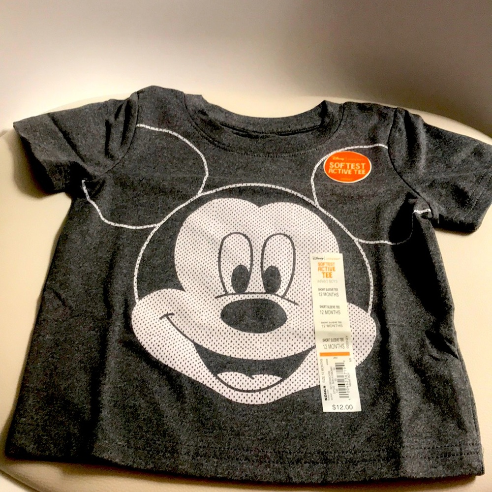 NWT Infant Boys Mickey Mouse Tee-Shirt Size 12 Months.